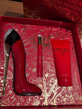 Cofre Perfume CH Good Girl Carolina Herrera 100%