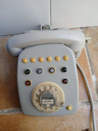 Telefono antiguo