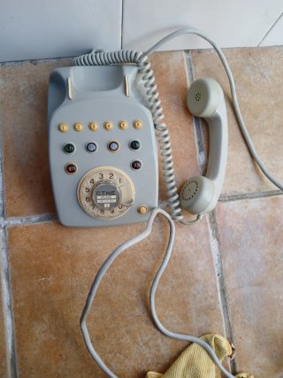 Telefono antiguo