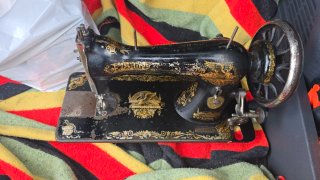 Máquina de coser antigua