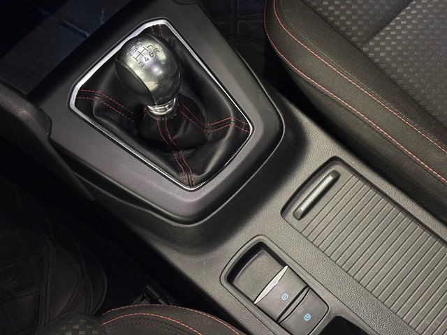 Ford Focus 1.0 Ecoboost MHEV 114kW ST-Line