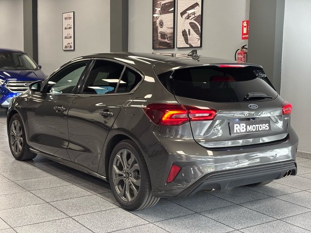 Ford Focus 1.0 Ecoboost MHEV 114kW ST-Line