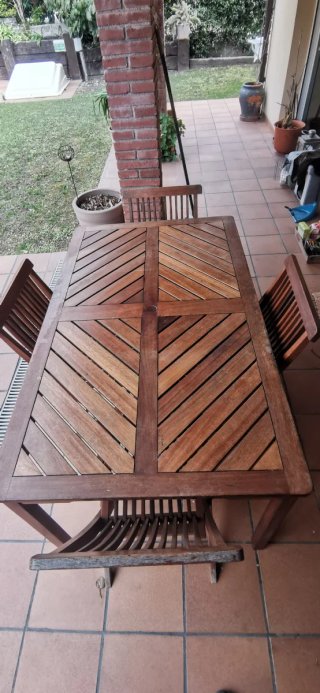 Conjunto mesa y sillas madera exterior