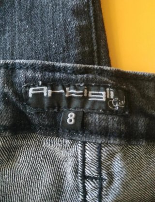 Artigli Maglia e Jeans 8 Anni