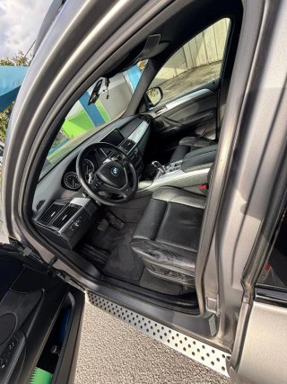 BMW X6 2011