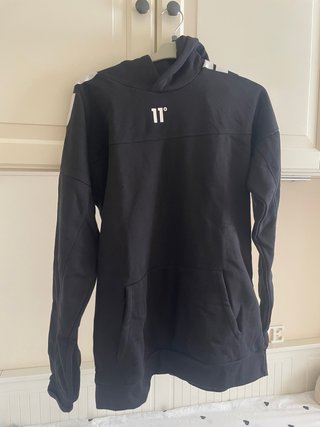 Sudadera Negra Capucha Eleven Degrees Alta Calidad