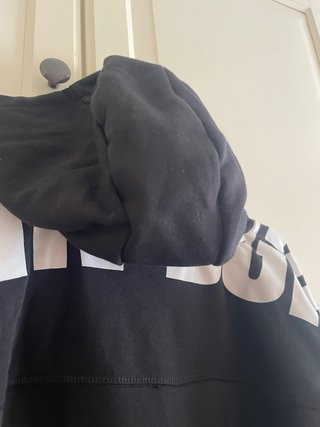 Sudadera Negra Capucha Eleven Degrees Alta Calidad