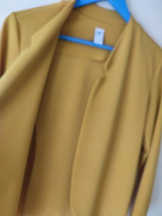 Chaqueta mostaza mujer