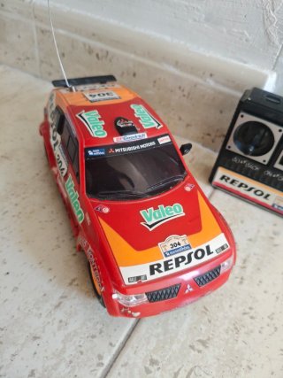 Coche RC Mitsubishi Montero Repsol
