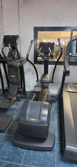 LOTE GIMNASIO  TECHNOGYM CARDIO LIVE  3.0