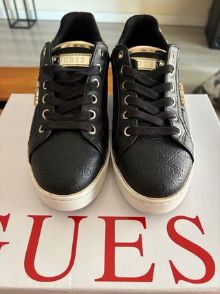 Zapatillas Guess cuero negras talla 37