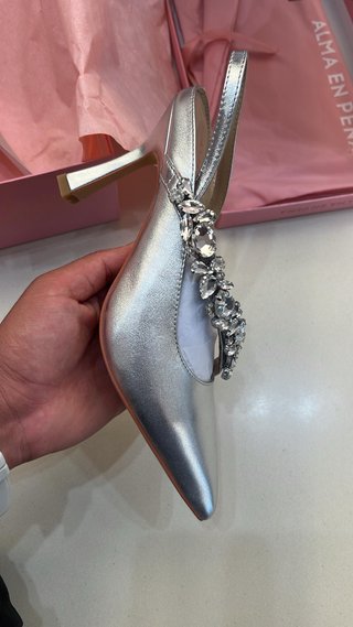 Tacones Plateados Talla 39 con Pedrería