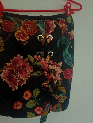 Falda Short, estampada flora