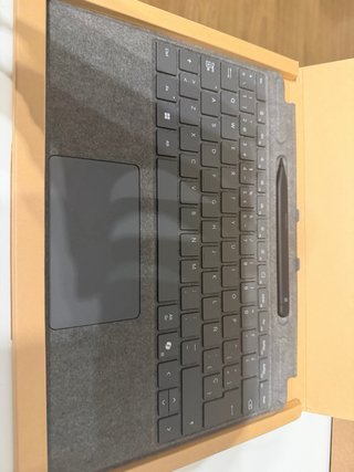 Microsoft Surface Pro 11 16GB RAM 512GB Plata