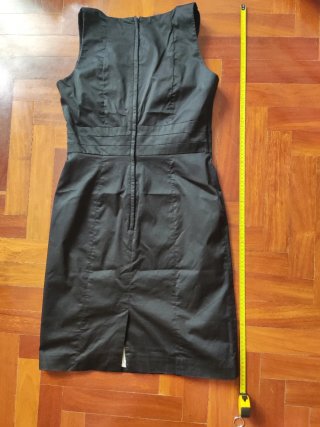 Vestido entallado H&M negro