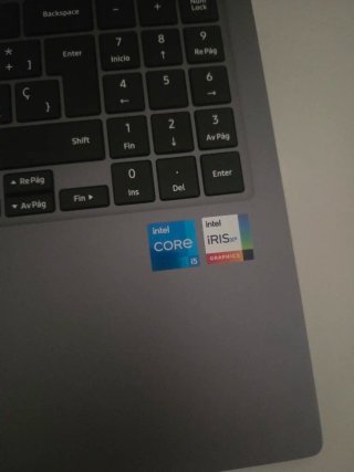Samsung Book 4 Gris