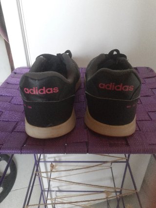 Deportivas Adidas Mujer Negras y Rosas