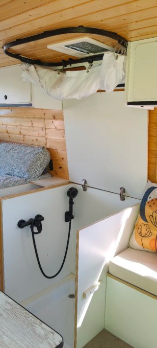 Furgoneta L3H2 Camperizada