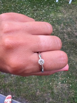 Anillo de compromiso SUAREZ