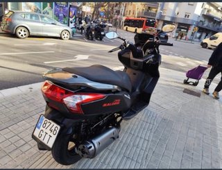 Kymco 125cc Maxi Scooter Plata/Negro Itv hast 2027