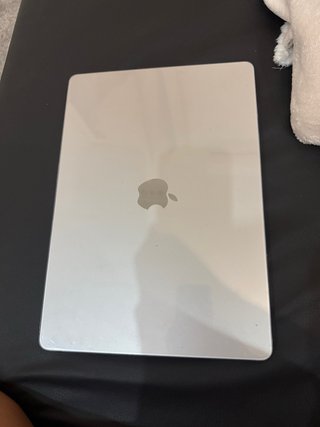 MacBook Air 15,3” M3 como nueva
