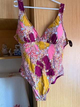 BAÑADOR UNA PIEZA DONNA’S TALLA 48 NUEVO