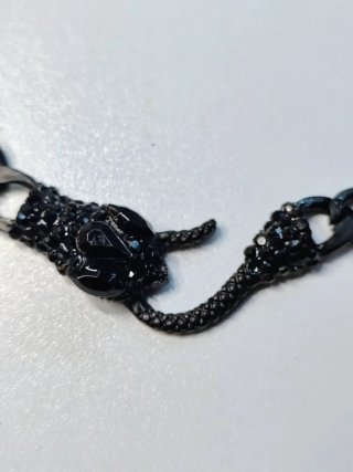 Collana girocollo serpente nero