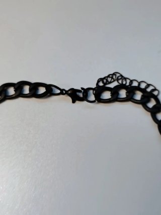Collana girocollo serpente nero
