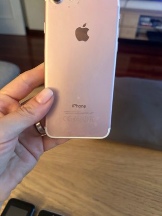 Lote 3 móviles Qilive y iPhone No funcionan