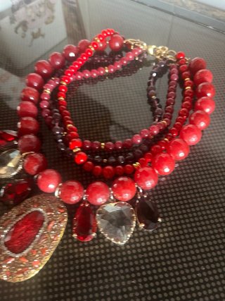 Collana fili pietre, strass e ciondoli
