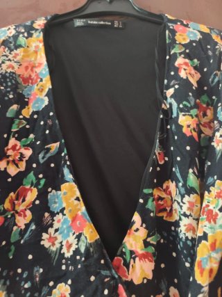Vestido Zara flores negro talla S