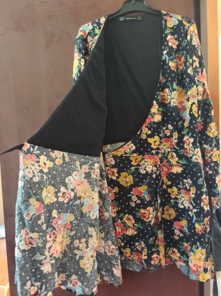 Vestido Zara flores negro talla S