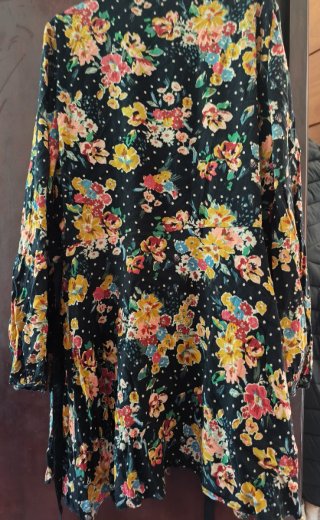 Vestido Zara flores negro talla S