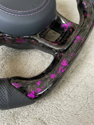 Volante MK7 Forjado Morado con LED