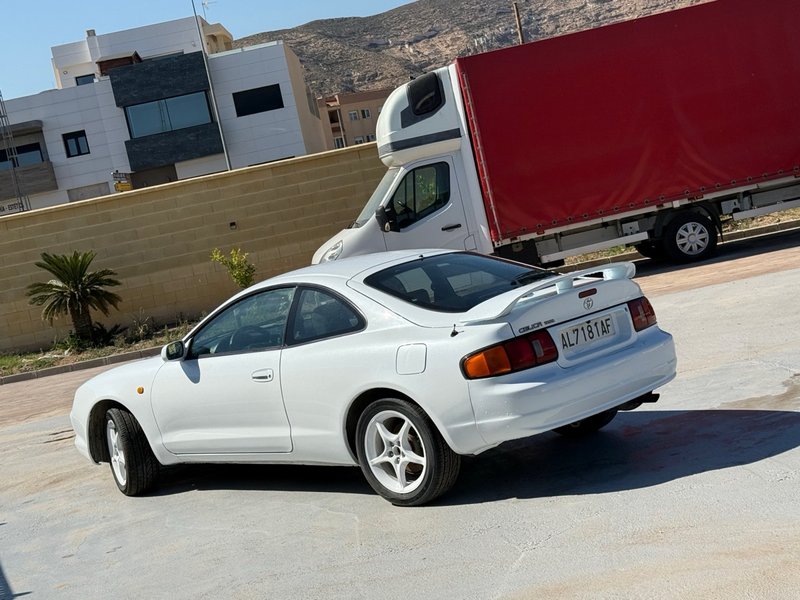 Toyota Celica 1999 - foto 1