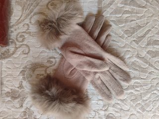 Lote guantes, cartera y monedero