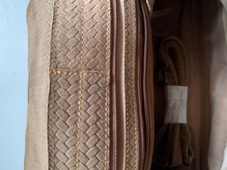 Bolso cartera piel marrón trenzado