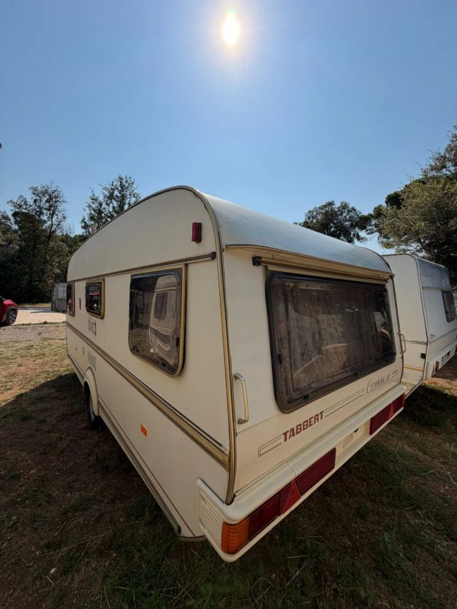 Caravana Tabbert grande para parcela