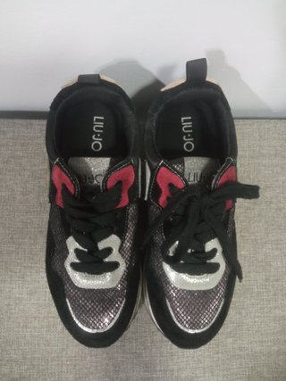 Sneakers de la prestigiosa marca italiana Liu Jo,