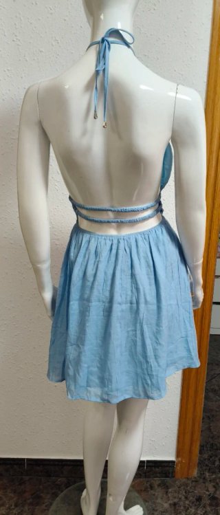 Vestido Azul Halter con Aberturas, espalda descubi