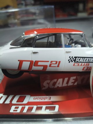 Scalextric Citroën DS 21 Club 2014