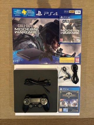PLAY STATION 4 CON 2 JUEGOS