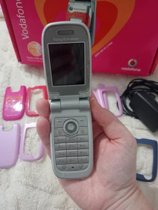 Sony Ericsson Ed. Agatha Ruiz de la Prada