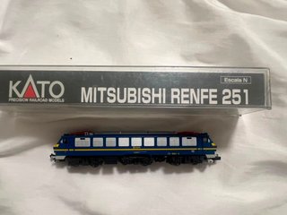 Locomotiva Kato Renfe 251 N Analogica