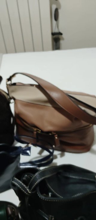 Lote de bolsos Fendi rojos