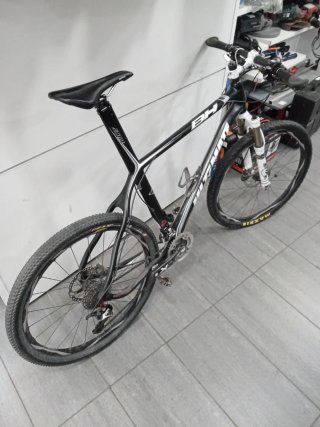 Bicicleta BH Ultimate Carbono