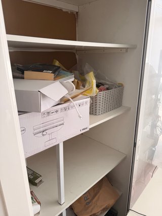 Armadio in alluminio con porte scorrevoli