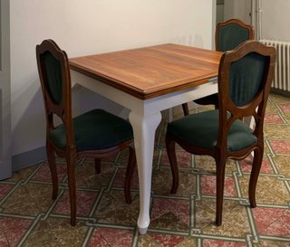 Mesa extensible de cerezo macizo lacada