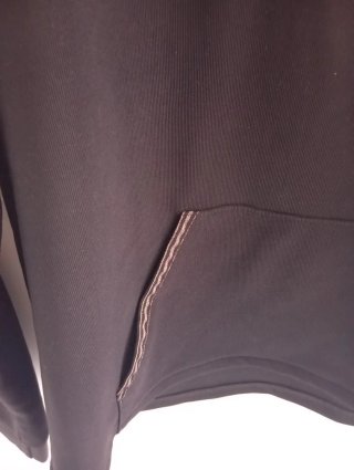 Sudadera con capucha negra mujer