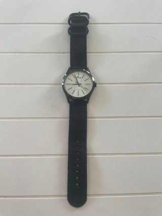 Reloj Lotus Negro y Blanco